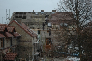 Das Dach wird abgedeckt